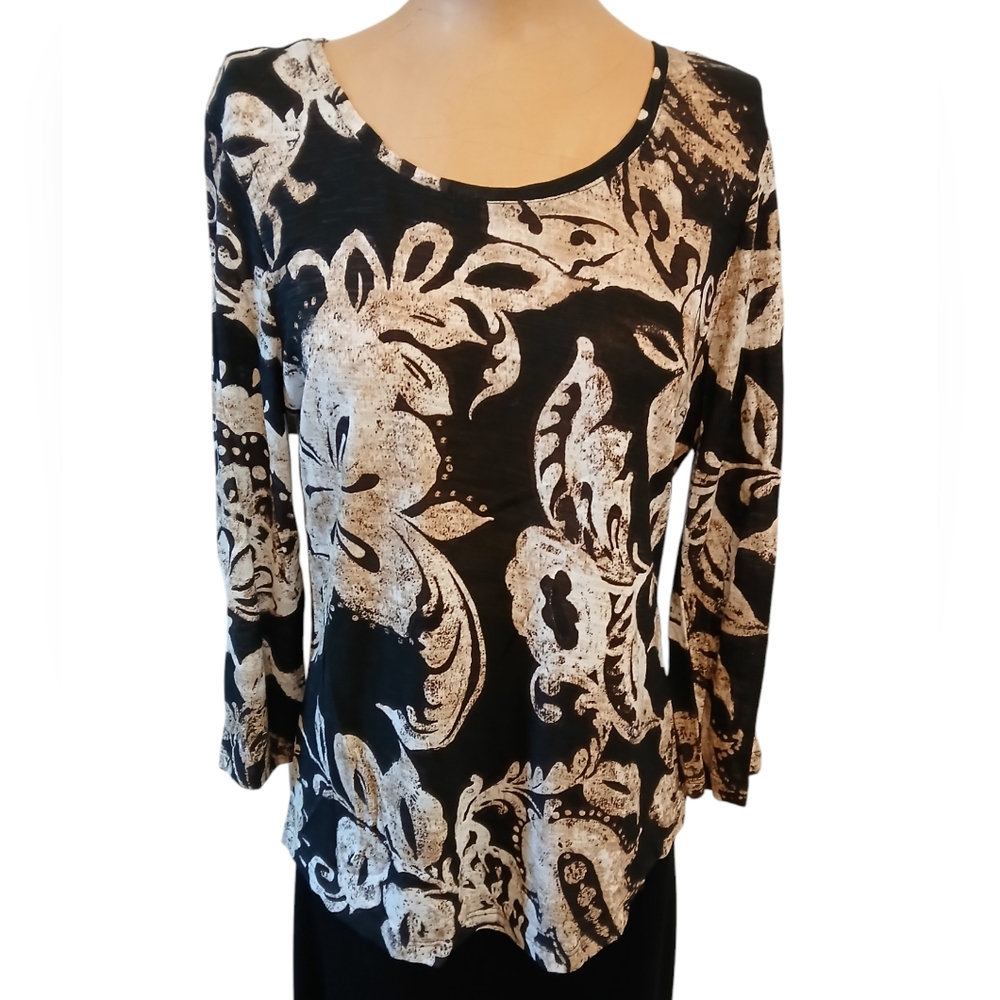 Chico's Floral Print Pull Over Scoop Neck Tee 3/4 Sleeves